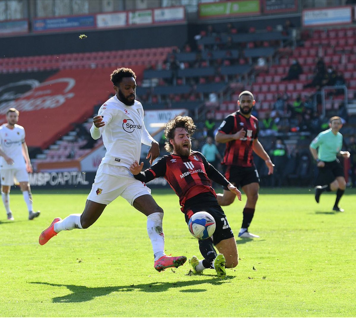 afcb_r0b's tweet image. #afcb morning after thoughts #BouWat
1) Watched the full game this morning, not a classic
2) MF3 HAS to be the way (433), penny has dropped
3) Benign game - not what I gathered from the Twitterverse
4) @SkyFootball’s Mr Goodman is a knob
5) Handbags
6) Pearson my MotM
#utFciad