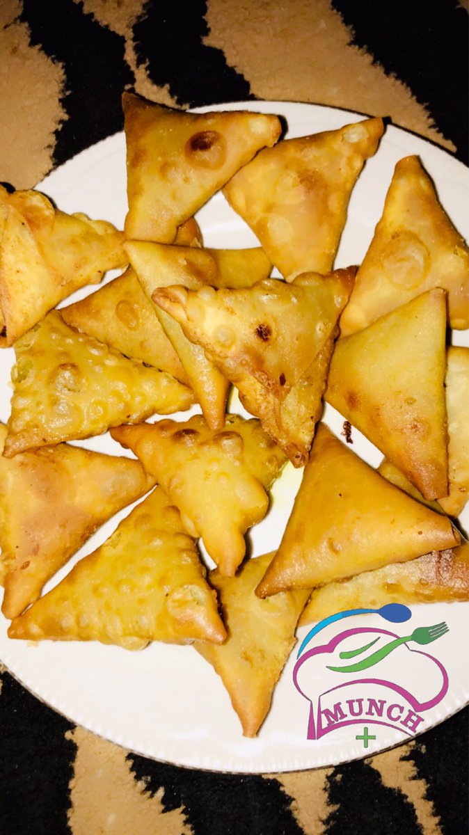 Chicken kebab 500.                          Beef burger 800.                                      Chicken burger 1000.                                 Samosa pack 1000.                           Beef shawarma with sausage 900.          Chicken shawarma with sausage 1000.(kaduna)