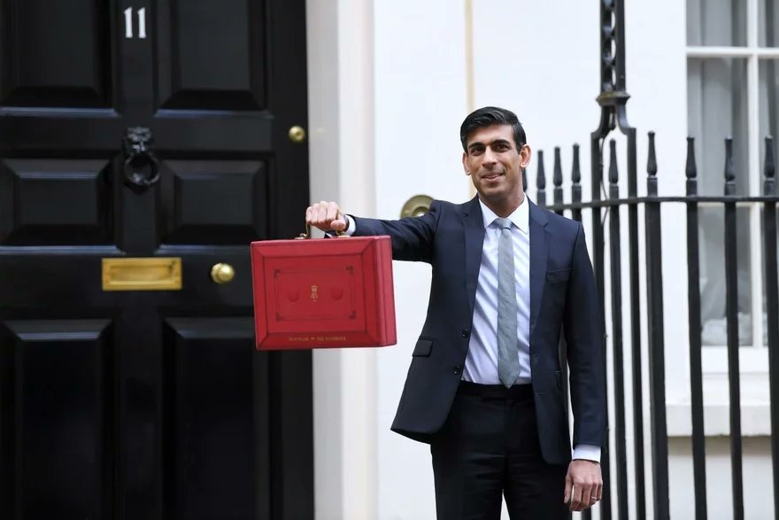 Rishi Sunak to announce £5b grant scheme to help hospitality bridge the last leg of lockdown. Some £18,000 will be made available to properties with a rateable value of £51,000 or over
thecaterer.com/news/rishi-sun…