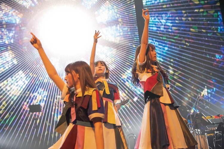 natalie_mu's tweet photo. sora tob sakanaラストライブのテレビ放送が決定
https://t.co/xDdClDxkVt

 #オサカナ #soratobsakana https://t.co/1TmR0PgdR3
