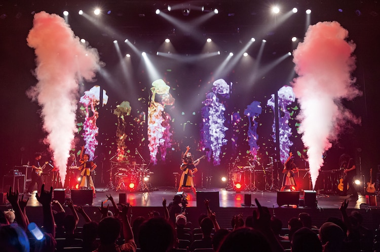 natalie_mu's tweet photo. sora tob sakanaラストライブのテレビ放送が決定
https://t.co/xDdClDxkVt

 #オサカナ #soratobsakana https://t.co/1TmR0PgdR3