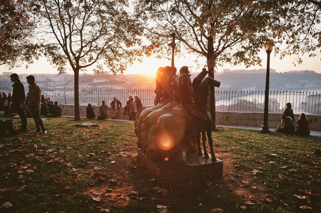 Gail at Large on Twitter: "Sunset From Passeio das Virtudes #Porto #Portugal • GAIL AT LARGE https://t.co/zZu8E3LjuE… "