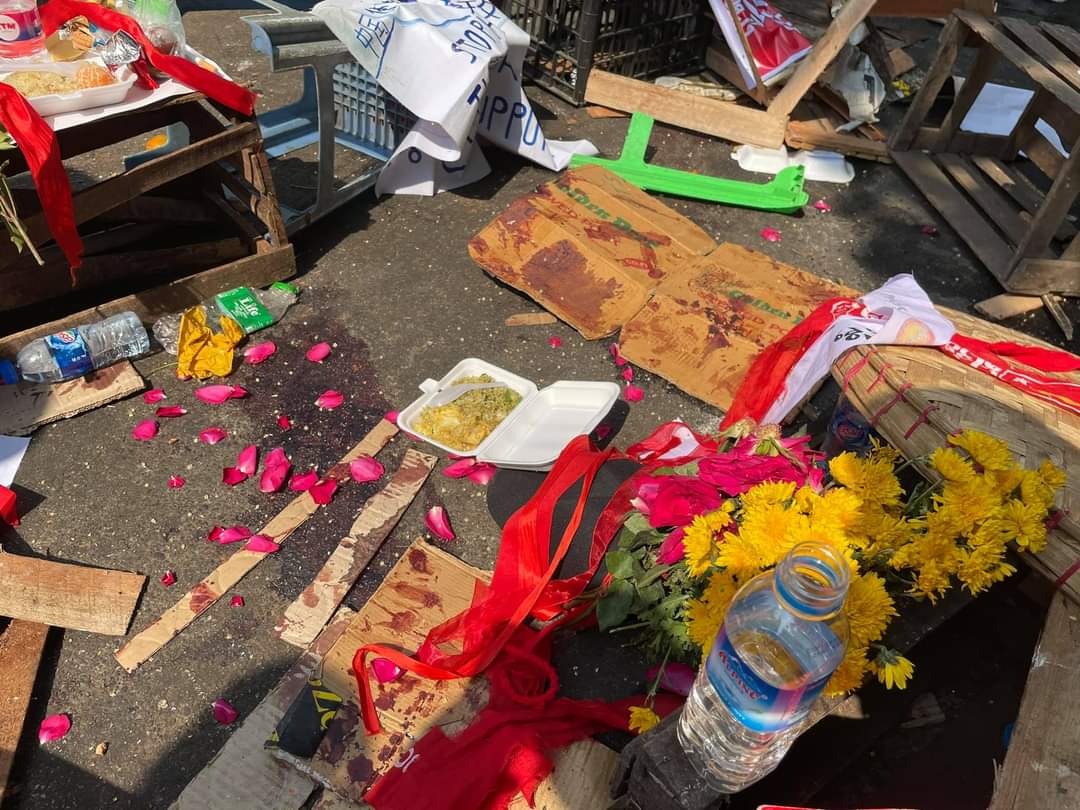kai_nation_MM's tweet photo. I'm crying.😭😭

We will never forgive the terrorist junta.

SPRING REVOLUTION
#Feb28Coup
#MilkTeaAlliance
#WhatsHappeningInMyanmar https://t.co/CzlOTuowfO