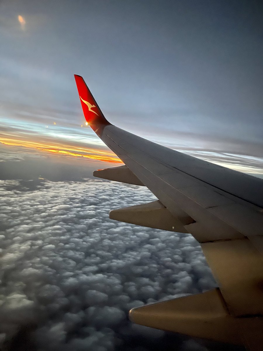 manujith4's tweet image. Melbourne to BNE ⁦@Qantas⁩ ⁦@BoeingAirplanes⁩ ⁦@AirlineReporter⁩ ⁦@sunset⁩