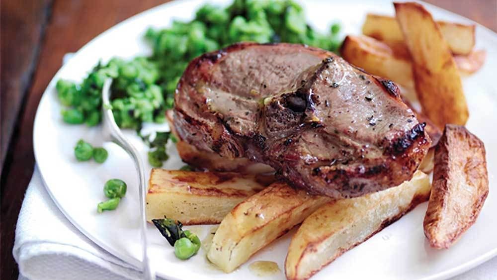 In the town of Barnsley on market day in the mid 1800's farmers were served a ‘very large chop’ that became known as the Barnsley chop. Simple is often the best and we have a recipe here to serve grilled bit.ly/2LxeZBv