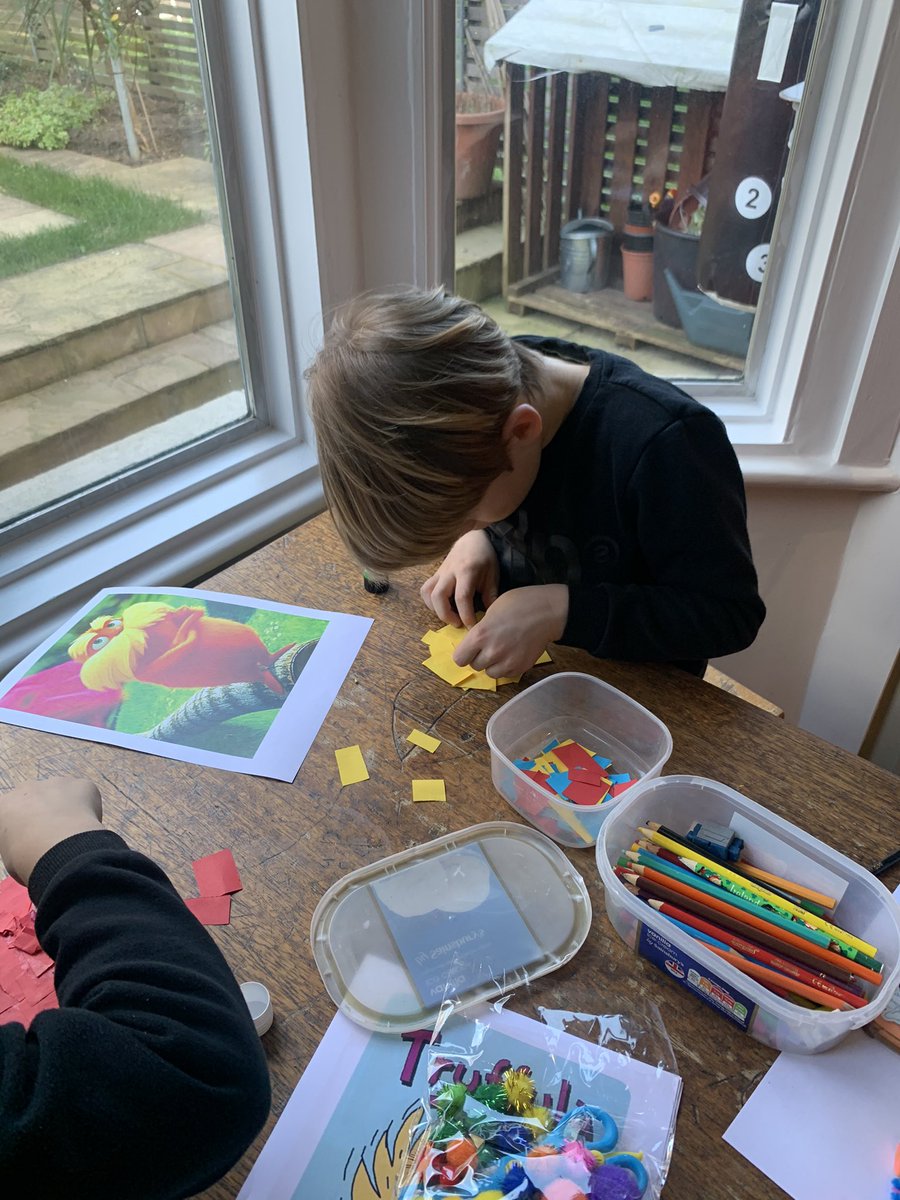 carlatkin01's tweet photo. We’re all ready for the #FOHMS #WorldBookday treasure hunt around the village! Great job @hmprimary #teammaynard #lovereading #lovebooks https://t.co/8UazNpQL2u