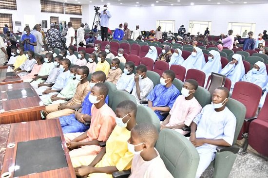 thecableng's tweet photo. Kagara students: Those who have military parents were beaten badly by bandits | TheCable https://t.co/8RmtmNtKOh

#KagaraStudents https://t.co/yZKNh791hv