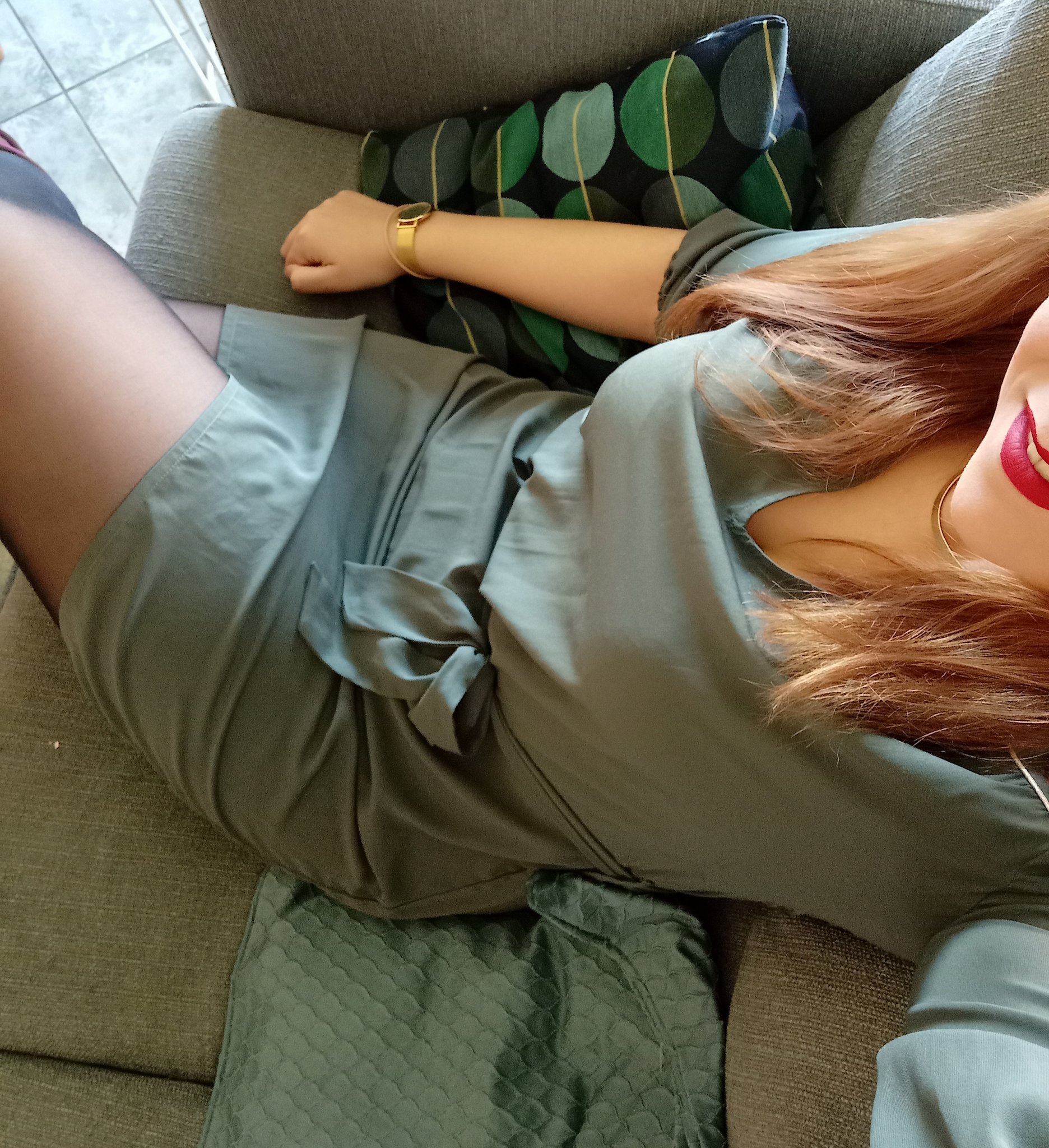 Aujourd'hui, je reste sage... Je reçois ma belle famille... Imagine si j'étais ta belle sœur ou ta belle fille... 😆 https://t.co/6oO3QORBQ6