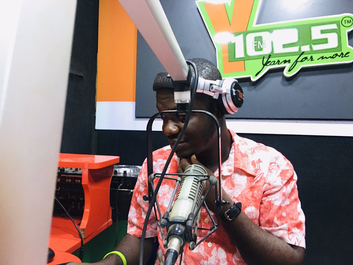 y1025fm tweet picture