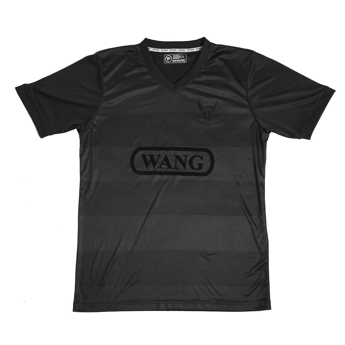 theterracestore's tweet image. Imagine being an @OUFCOfficial fan and waking up to realise, that you can now own this unbelievable blackout '86 shirt... ⚫😍

Now available &amp;gt;&amp;gt; theterracestore.com/products/oxfor…

Retweet for your chance to win a matching blackout mug! #oufc