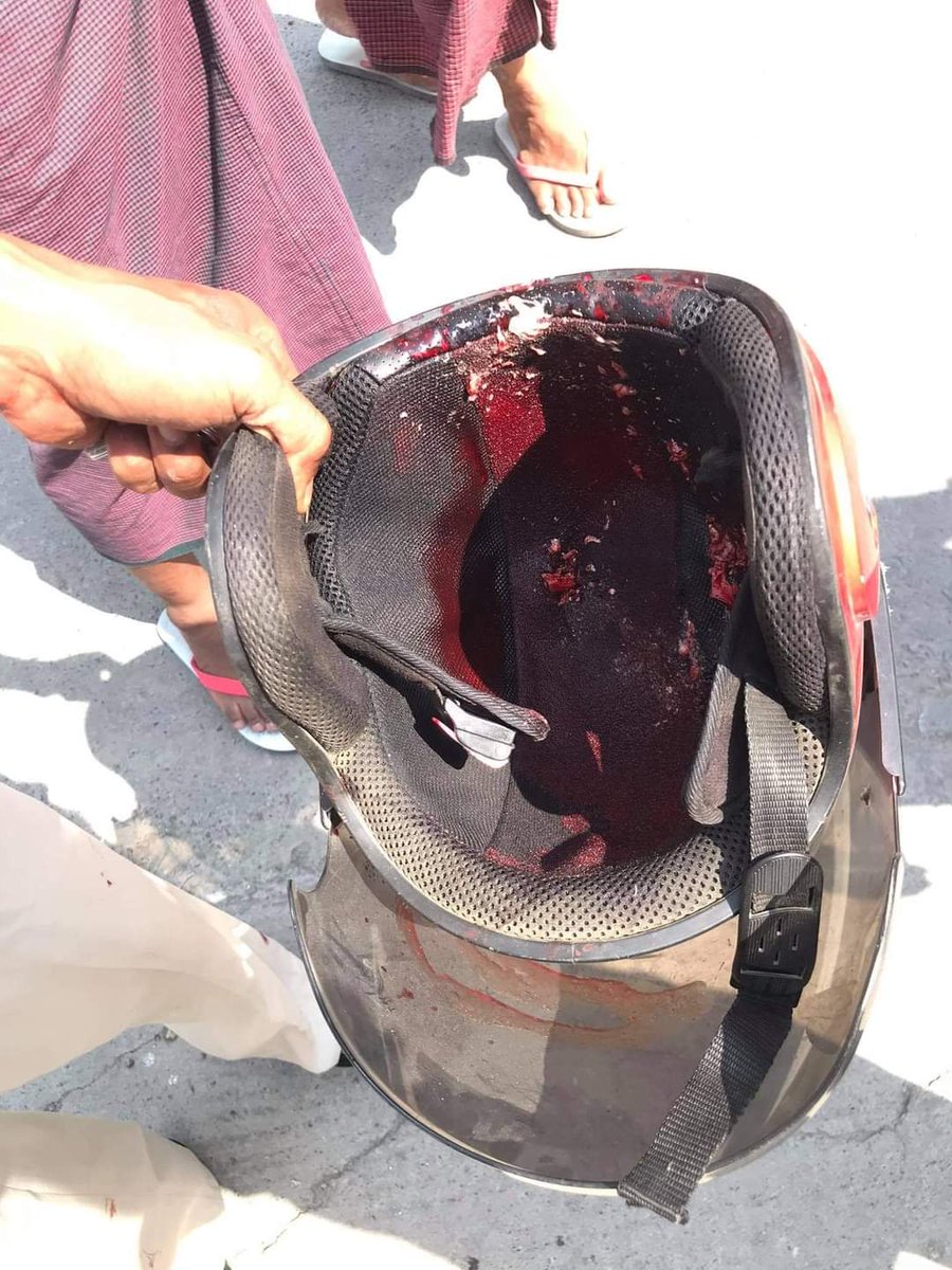 AungMoeThu_AMT's tweet photo. @UN If UN have specific number of dead body, please count me in for calling of Democracy Movement of Myanmar.

#HowManyDeadBodyNeedForUNtoTakeAction 
#WhatsHappeningInMyanmar https://t.co/CQNQtVMDfX