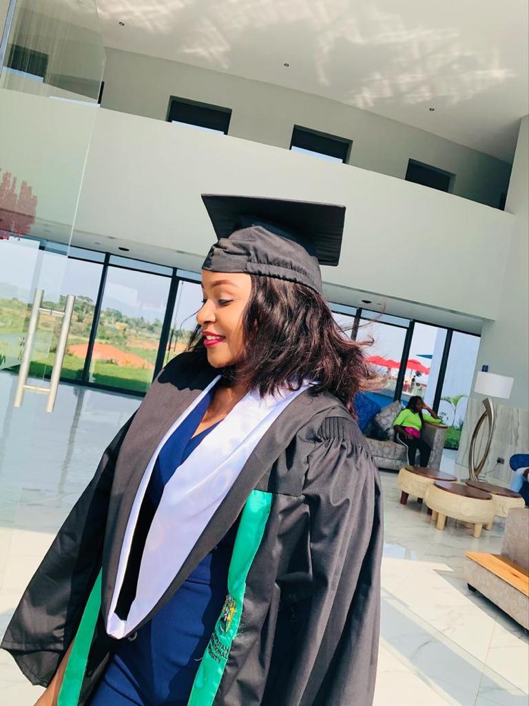 shariftpapper's tweet image. She worked  so hard now she made it .congs