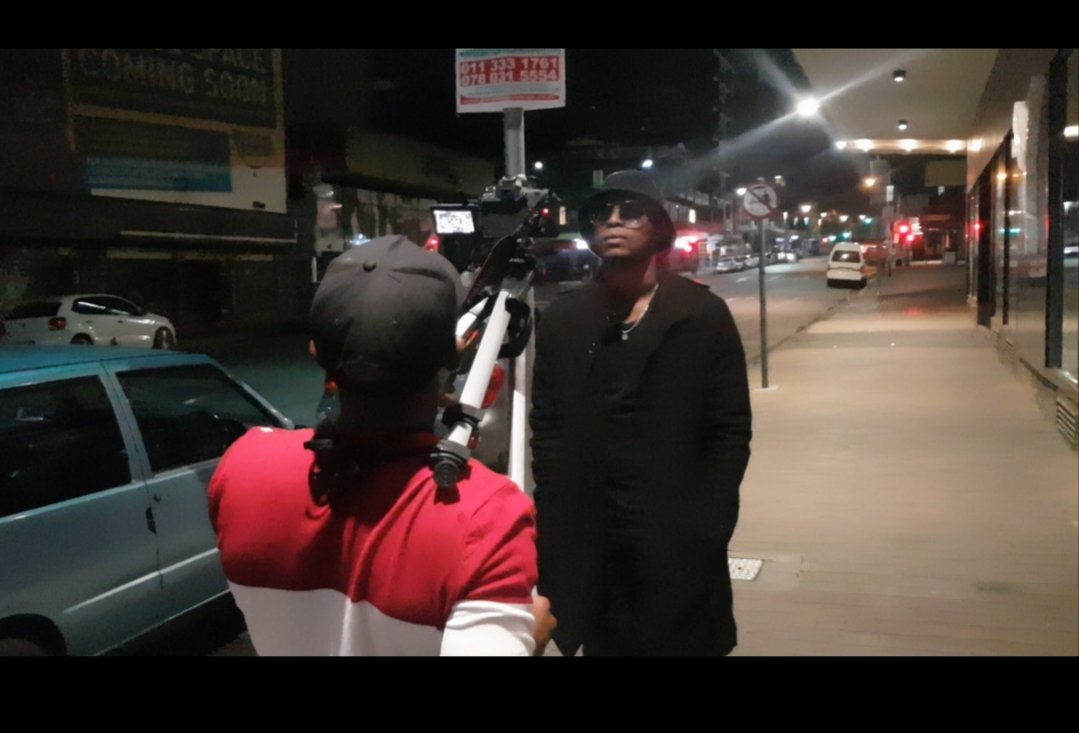 Real_LaTique's tweet photo. So last night I got to shoot my 1st ever music video๐ฝ๐ฅ can you take a guess which tune?๐
Hint: "it's at night"๐
#WintertonesEP
#RareDub
#Visuals
#staytruesounds
#ChannelO
#DieselSA
#Album2 https://t.co/ibFBlTHrsJ