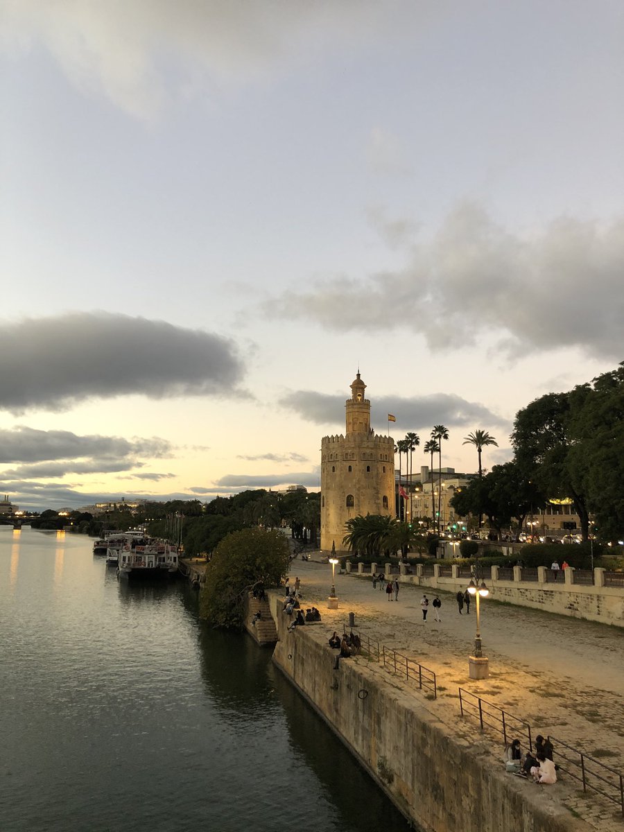 PaulaVC98's tweet photo. Con agüita del mar andaluz quise yo enamorarme 💚 https://t.co/PrOj5FyMHQ