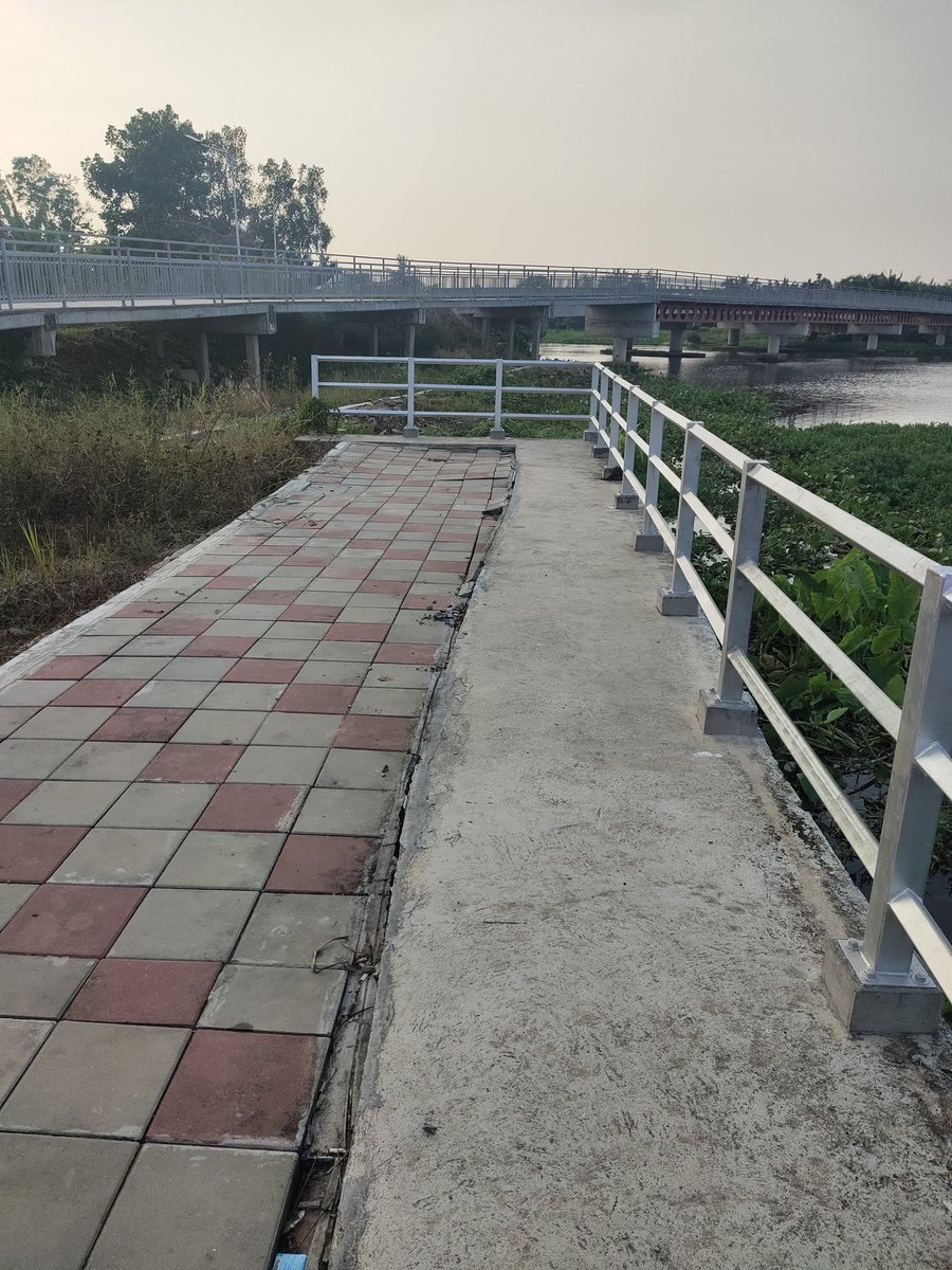 jakraren's tweet photo. บรรยากาศยามเย็น @บึงขุนทะเล https://t.co/WyugAz4xhy
