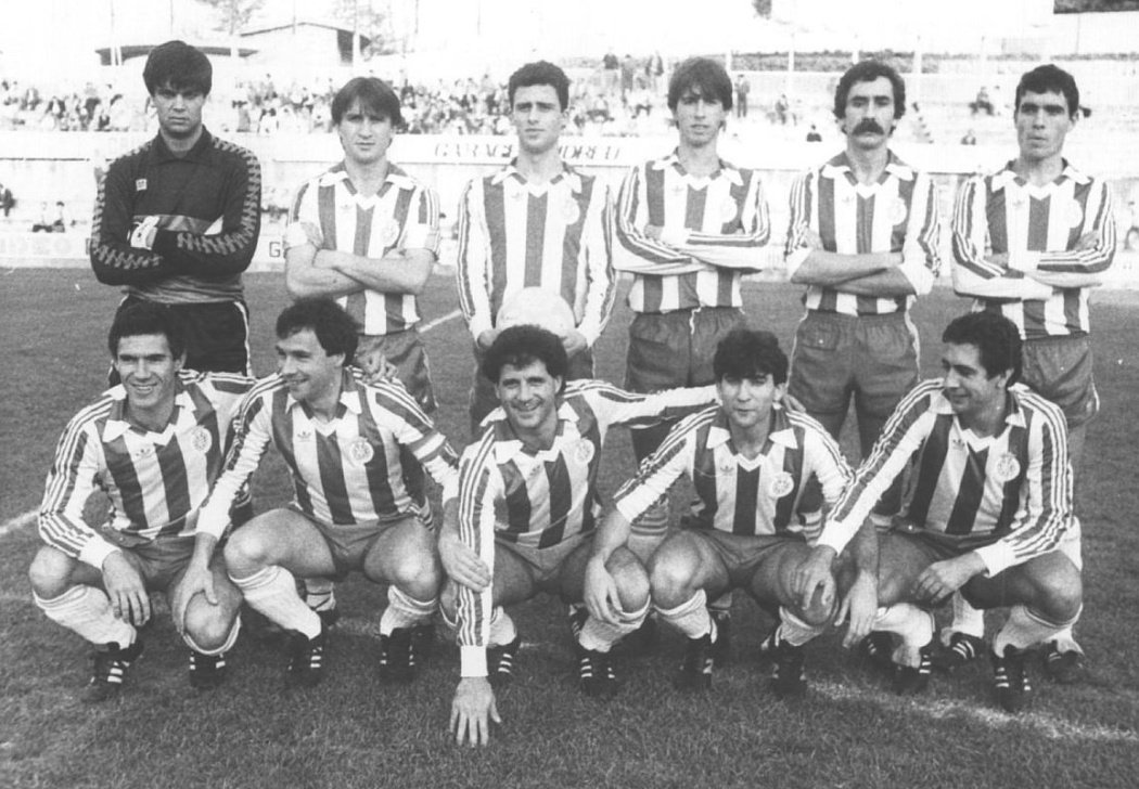 MateosPoch's tweet photo. Avui, una foto de fa 35 anys 

Una alineació del Girona FC de 1986

Martín, Juanjo, Saló, Sagué, Iñaki Azkargorta i Fita

Abad, Eudald Duran, Rebollo, Andrade i Iñaki Daucik
. https://t.co/vFL8plcOdu