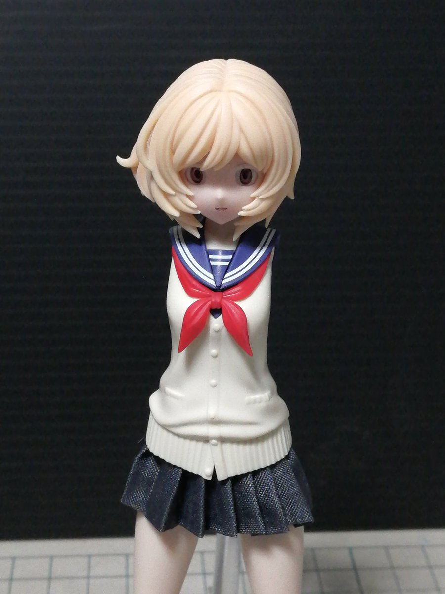riheiheri's tweet photo. 製作開始
KITFOX3Dさんの汎用ヘッドパーツ
めだまやさんのドールアイ
スカートは七味工房さん
#創彩少女庭園 https://t.co/eUhskTyND2