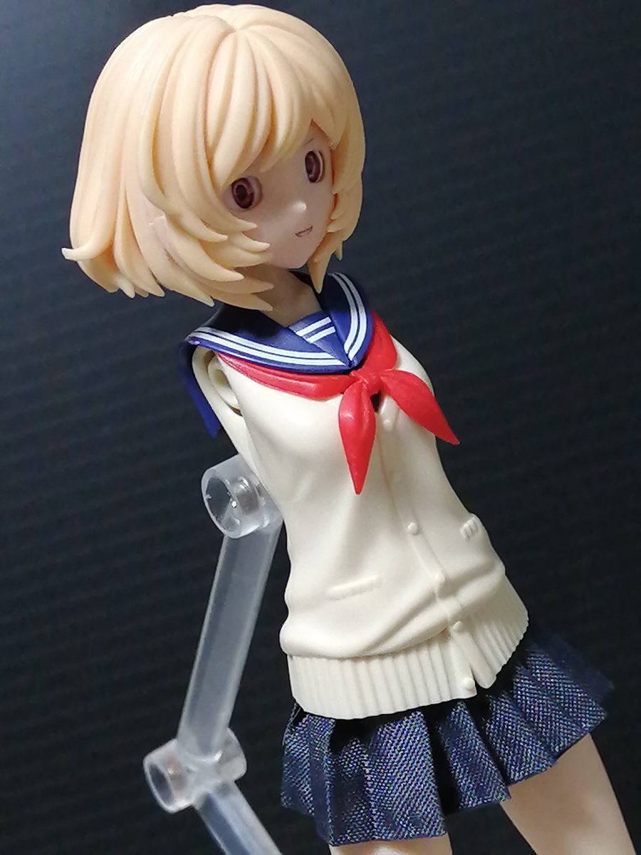 riheiheri's tweet photo. 製作開始
KITFOX3Dさんの汎用ヘッドパーツ
めだまやさんのドールアイ
スカートは七味工房さん
#創彩少女庭園 https://t.co/eUhskTyND2