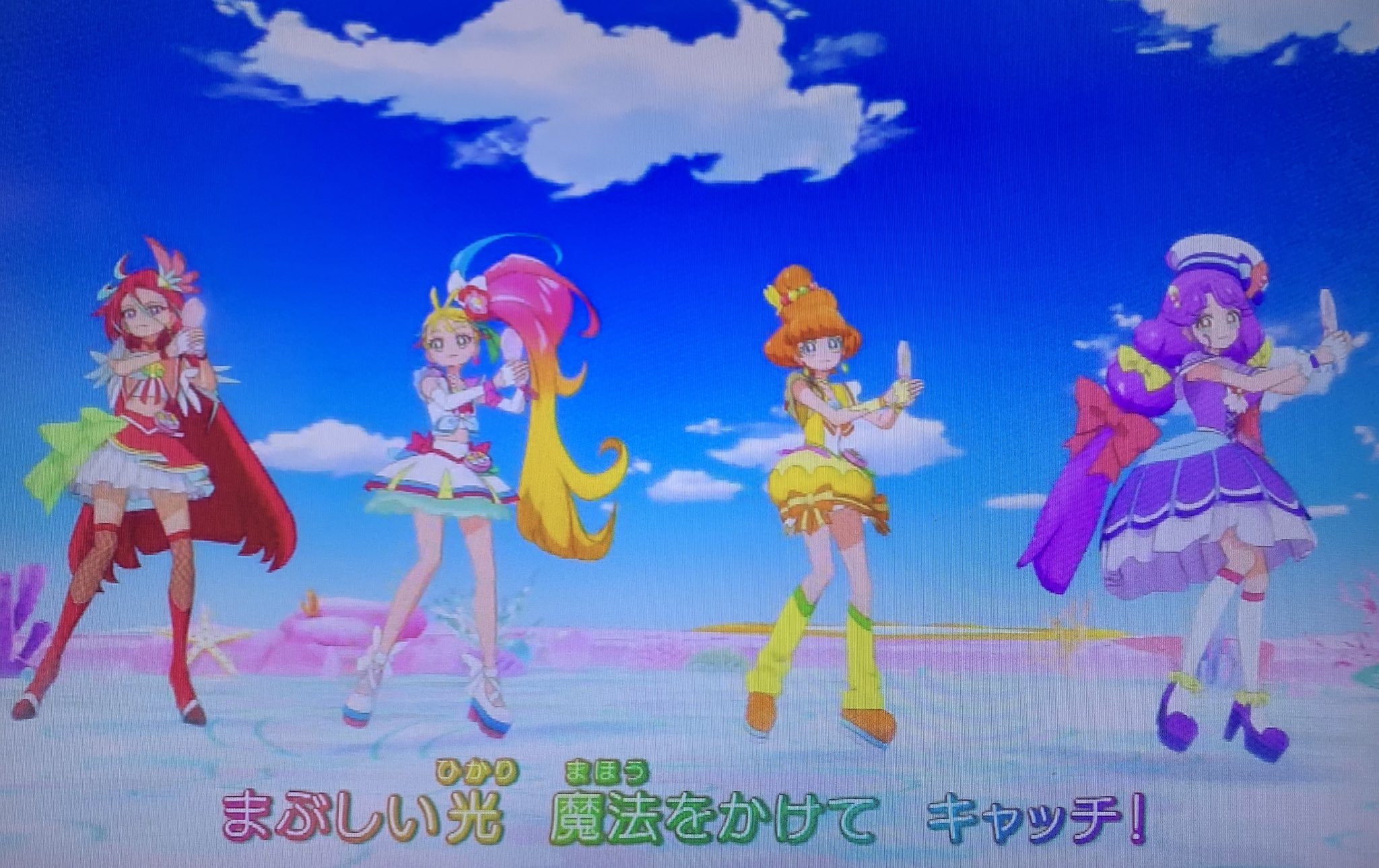 ぷにチコ トロピカル ジュ プリキュアの前期edダンス良い 繰り返しが多い単純明快な振り付け 小難しさがない 小さなお友達もマネしやすい 一方で 単純に見える振り付け特有の難しさがある 体重はカカトにあるのかつま先にあるのか 腰とヘソと鼻と目線は