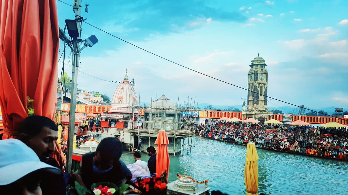 Some of the Beautiful moments from Haridwar, India 🇮🇳

If you want to watch My travel journey you can subscribe to my youtube channel 'Travel with strangers' because I only share my videos on YouTube.

It's totally on you, no compulsion.

#travellingthroughtheworld
#travellife