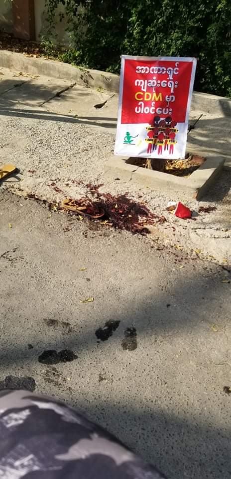 TW//Blood, Violence
A protester shot in the head just before I arrived the scene. Photo by me and my friend
SPRING REVOLUTION

#MilkTeaAlliance
#WhatsHappeningInMyanmar
#Feb28Coup