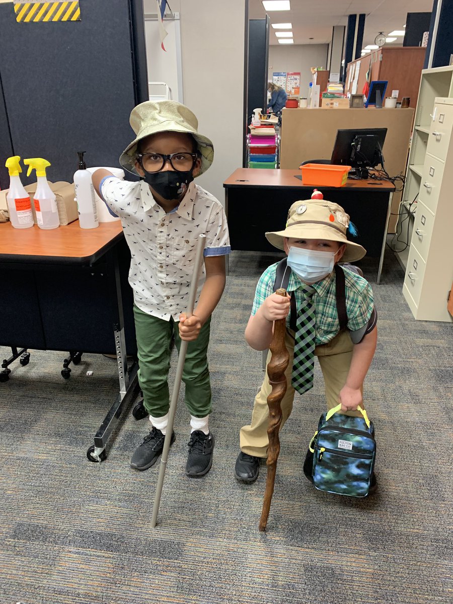 JoSpedale's tweet photo. Celebrating 100 days of school! @CyFairYeager #yeagerbuzz #100daysofschool https://t.co/ShgMGaBYzY