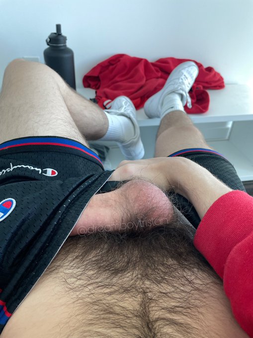 i need ur help https://t.co/FwuKB9JWbY