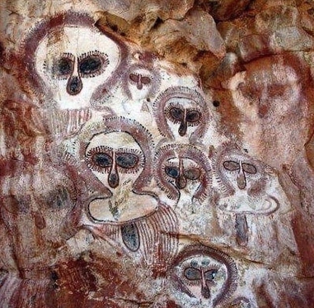 rabihalameddine's tweet image. Australian Indigenous Rock Art. 
Maybe 50,000 years old.