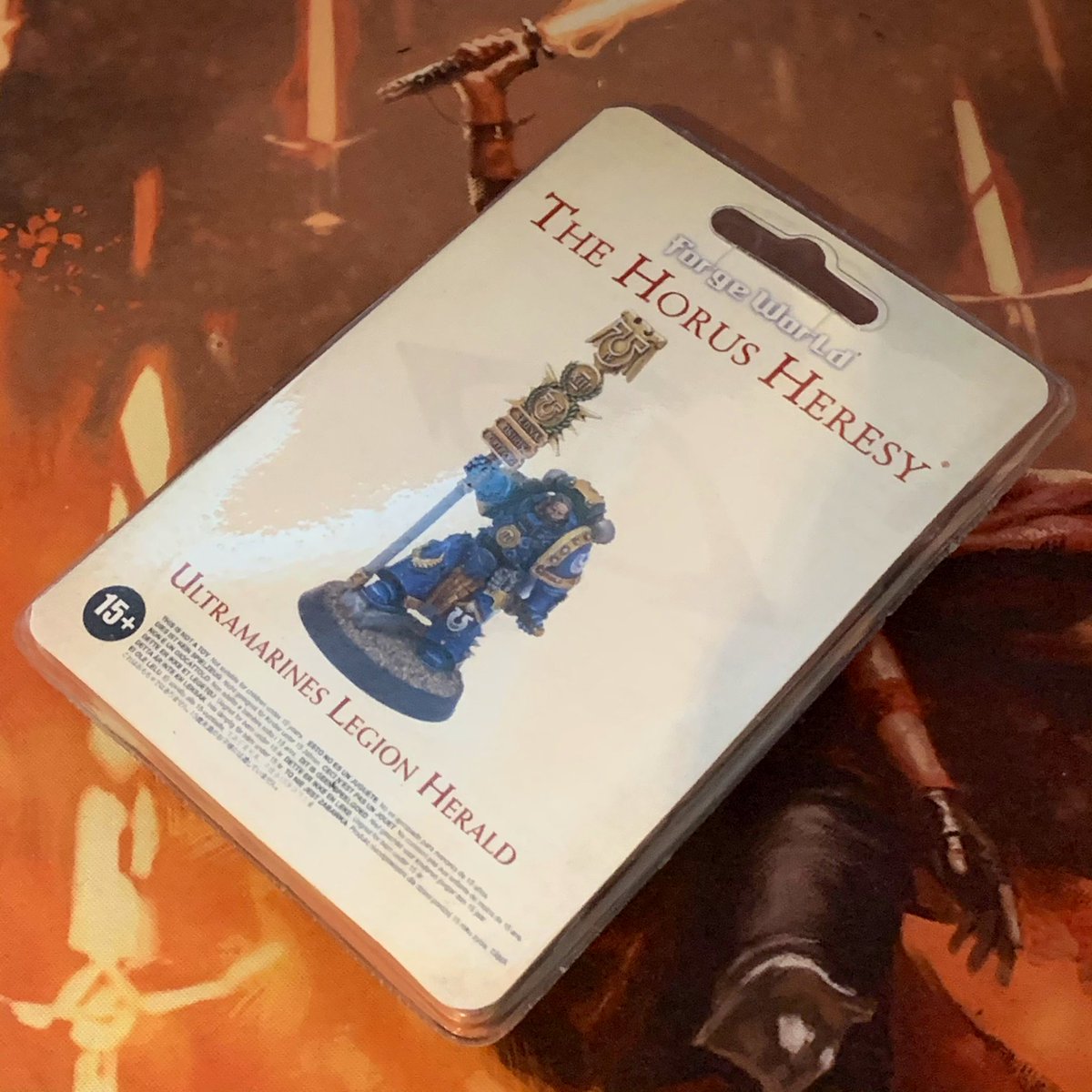 PrinceofBielTan's tweet image. Your reward for completing #MarchforMacragge! 😂
What better way to celebrate and give back to the hobby community than with a Store Exclusive Forge World Ultramarine Legion Herald! 🤯

To win: 
- Be a follower 🙋‍♂️
- RT this Tweet 🐥 
- Winner will be drawn March 31st 
Good Luck!