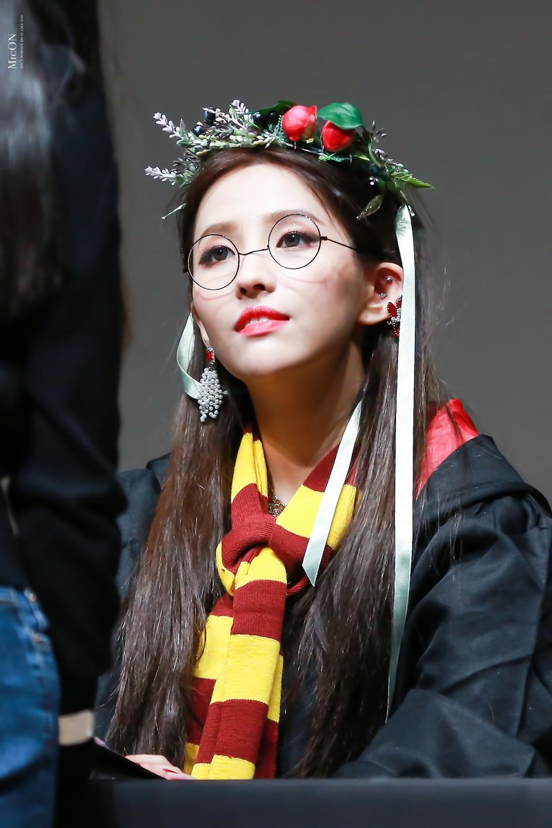 timetosoyeon's tweet photo. 190301 팬싸
#전소연 #SOYEON https://t.co/sXdknvXvJr