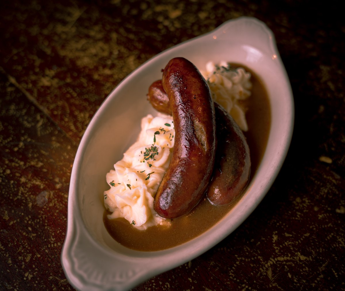 Top o’ the mornin’ to ya, Dallas! 🍀

Get your Sunday brunch started with an order of our Bangers &amp; Mash!

#uptown #dallasbrunch #Dallaseats #Irishbfast #Irish #Bangersandmash #Uptownbrunch #Sundayfunday