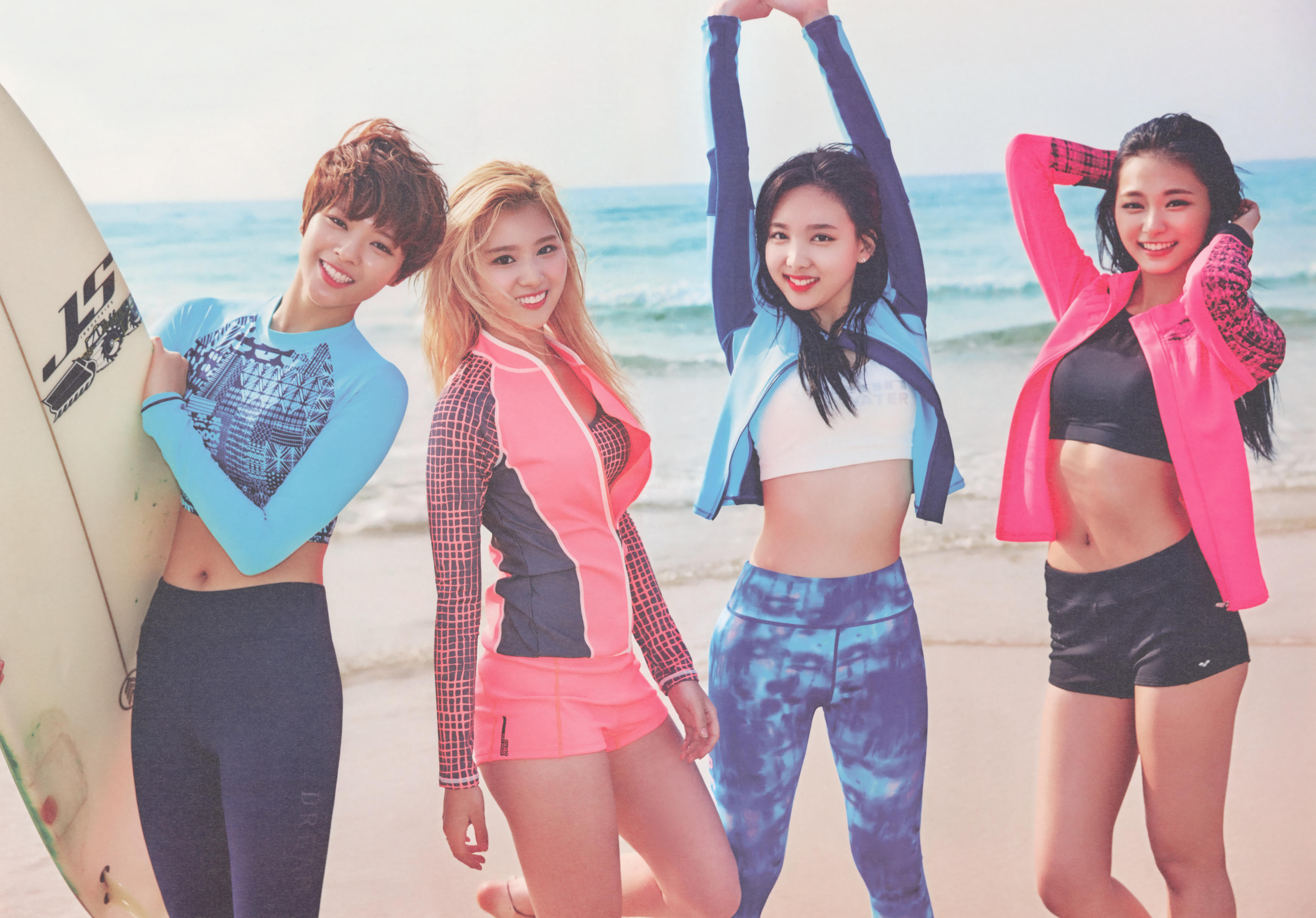 Criss Hallyu: Twice (트와이스) : High Cut Vol 165