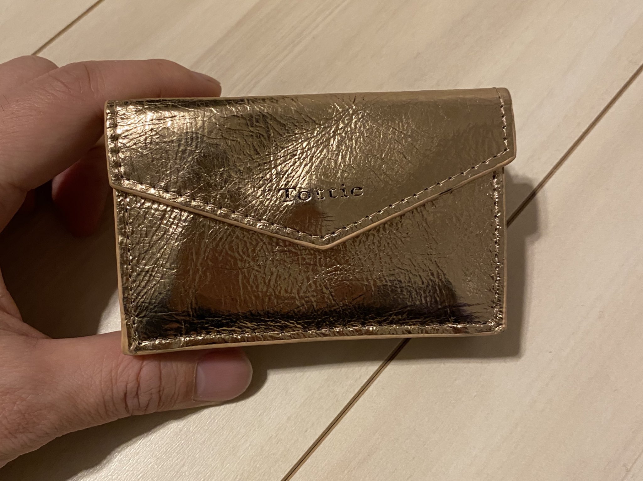 祇園木﨑 やすとものどこいこ ご覧いただきざき ありがとうございました これがトッティの財布です トッティエと間違えてすいません そして今日 空とお昼行ったら 空がめちゃくちゃ理想的な金の財布を 持っていました あるんかい 祇園木﨑 やすとものどこいこ ご覧いただきざき ありがとうございました これがトッティの財布です トッティエと間違えてすいません そして今日 空とお昼行ったら 空がめちゃくちゃ理想的な金の財布を 持っていました あるんかい