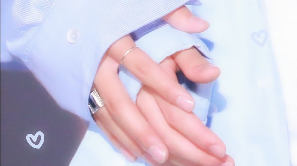 minikookv's tweet photo. ♡ https://t.co/aX6eHsKt2p
