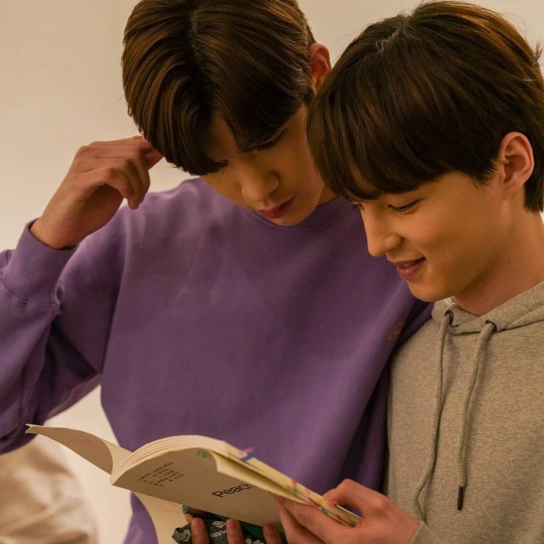 Mii2Rhythm's tweet photo. IG Update : bramanus
(24FEB21)

💬드라마 촬영중
💬กำลังถ่ายทำ

#PeachOfTime
#karnkritsanaphan 
#최재현
#jimmy_jimmoi

@jimmy_jimmoi หล่อน่ารักมากเลยค้าบลูกเพ่😎✌🏻💕

#จมอ่านว่าจอมอ 
#ลูกสมุนของจอมอ
#ยาหอมของมี่ทู https://t.co/P2aT0tnIN7