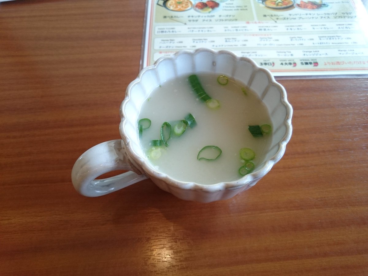 kazuyademodori's tweet photo. 名古屋でずっと探してた800円位でカレー二種類ナンお代わり可のお店遂に発見wwwプースーとラッシーも付いて800円はお値打ちw「オカワリノなんデス」でけえwwwそして全てがうめえwww
#Sun_Light #大須観音 #カリー #ナン https://t.co/xnFC1Hobp2