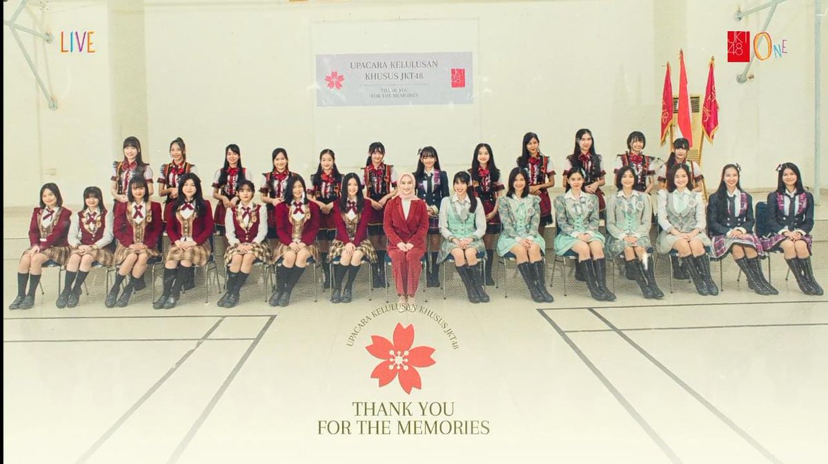 OfficialMRK48's tweet photo. "Every beautiful meeting will inevitably end in a farewell, but behind all that there is a wide way to a new world."

"Thank you for giving this meaningful memory to us. Hopefully we can meet again next time."

(28-2-2021) #JKT48ThankYouForTheMemories https://t.co/eCBkWFqMIX