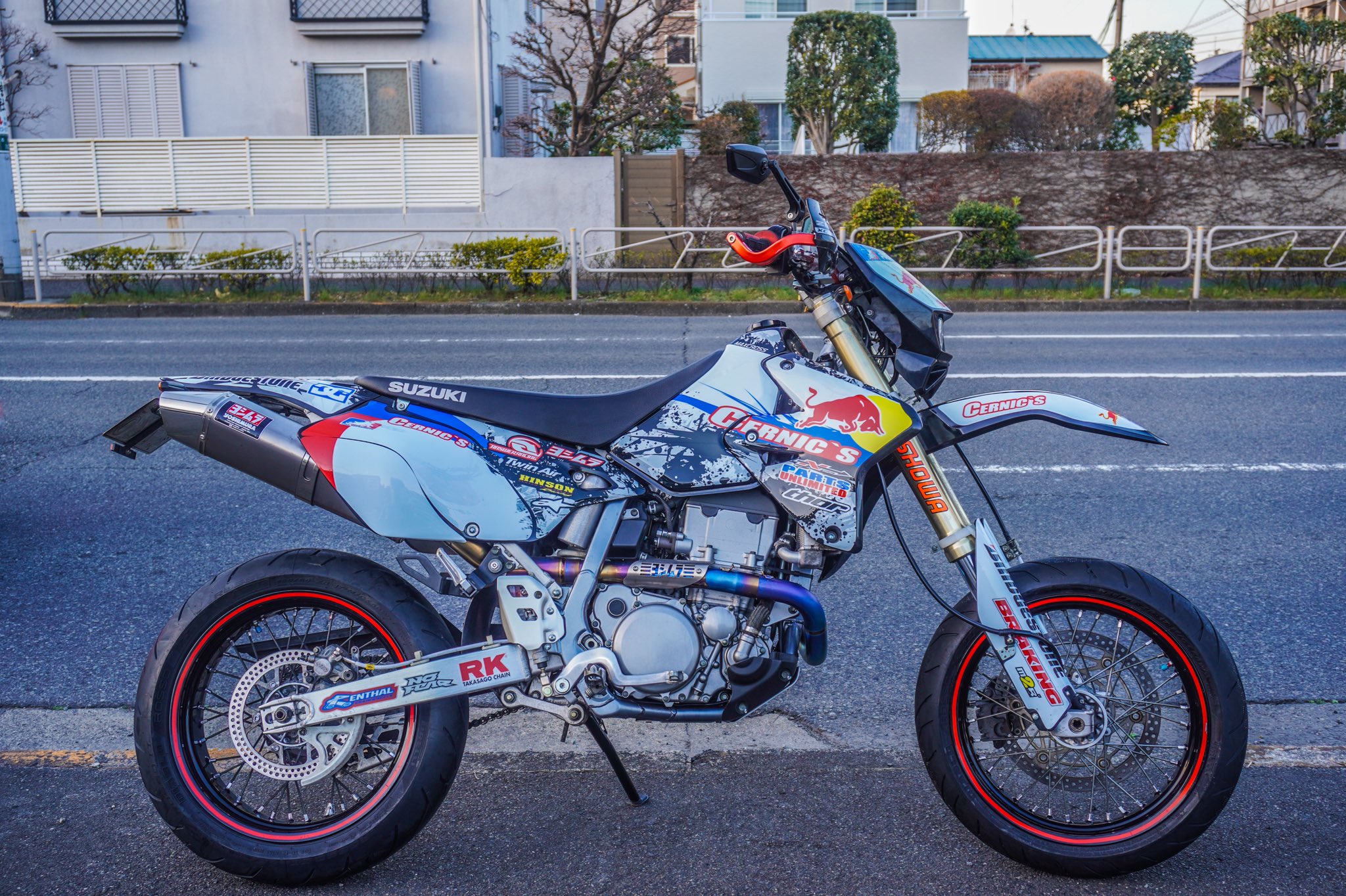 ヨシムラTMR-MJN ヨシムラ フルエキ付き 車検付き DR-Z400SM