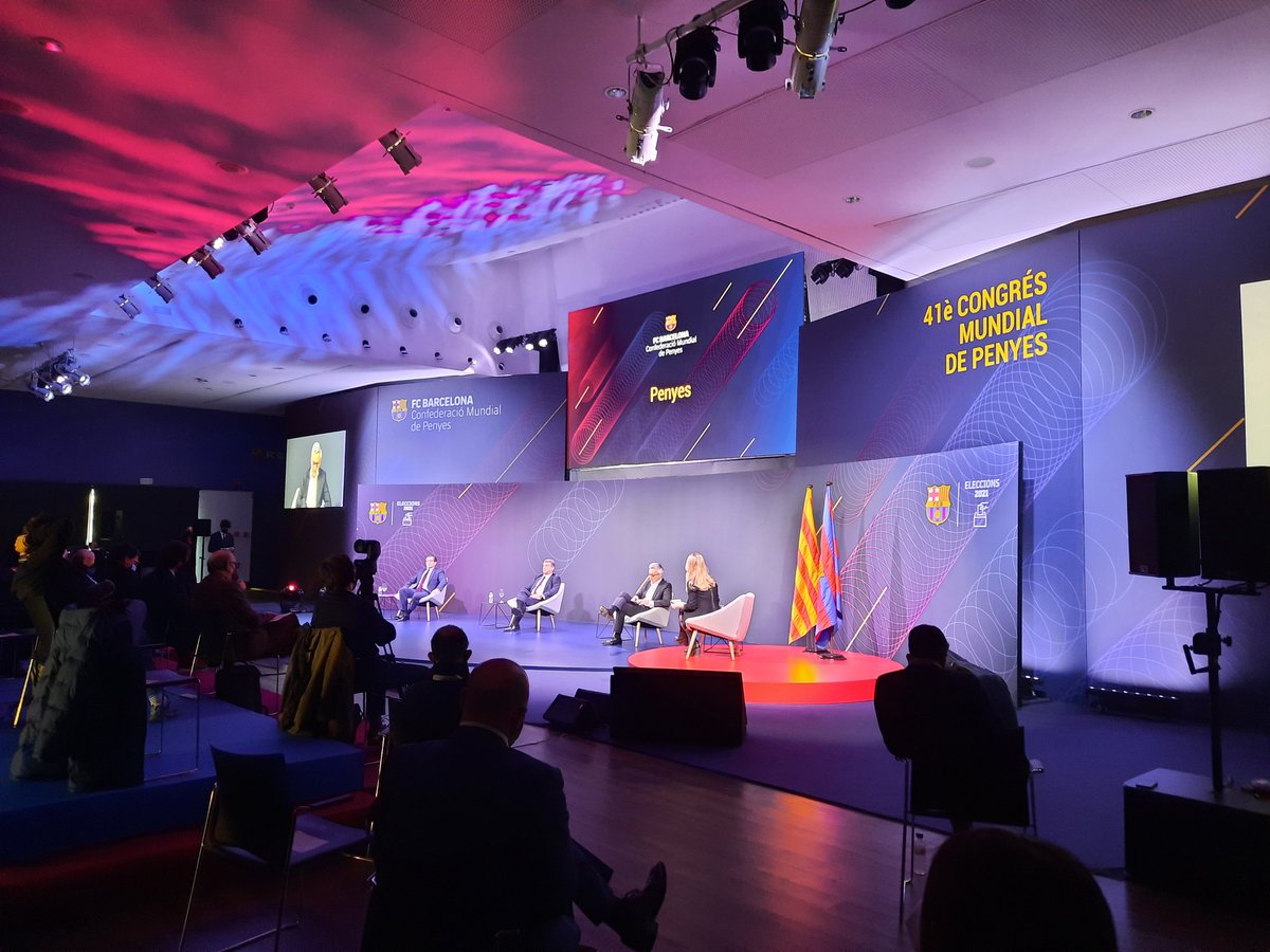 SeguimentFCB's tweet photo. Fins aquí el debat sobre l'Àrea Social del Congrés Mundial @FCBPenyes. Hem pogut conèixer més detalls de les propostes de @JoanLaportaFCB, @victor_font i @tonifreixa sobre temes cabdals per a l'@FCBarcelona_cat. Diumenge tindrem la resolució a les urnes...

#DebatFCB
#DebatPenyes https://t.co/FunPhTqXGn