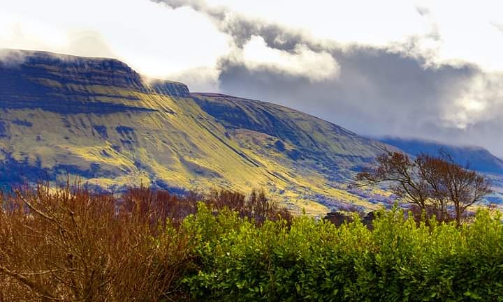 Sligo.
No blue skies here but sure we don't need them on the #WildAtlanticWay 😄
#weather #rteweather #sligo #5kmfromhome