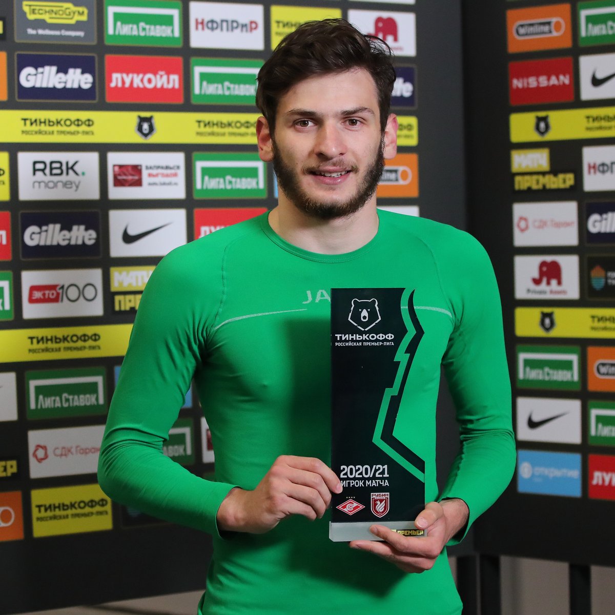 DitoTch's tweet photo. Khvicha Kvaratskhelia vs Spartak Moscow

◉ 1 assist
◉ 2 shots
◉ 2/3 successful dribbles
◉ 2 key passes
◉ 10/16 duels won
◉ 4 fouls won
◉ 2 interceptions
◉ 3 tackles
◉ 49 touches

🏆 MOTM https://t.co/6M8XmLQR02