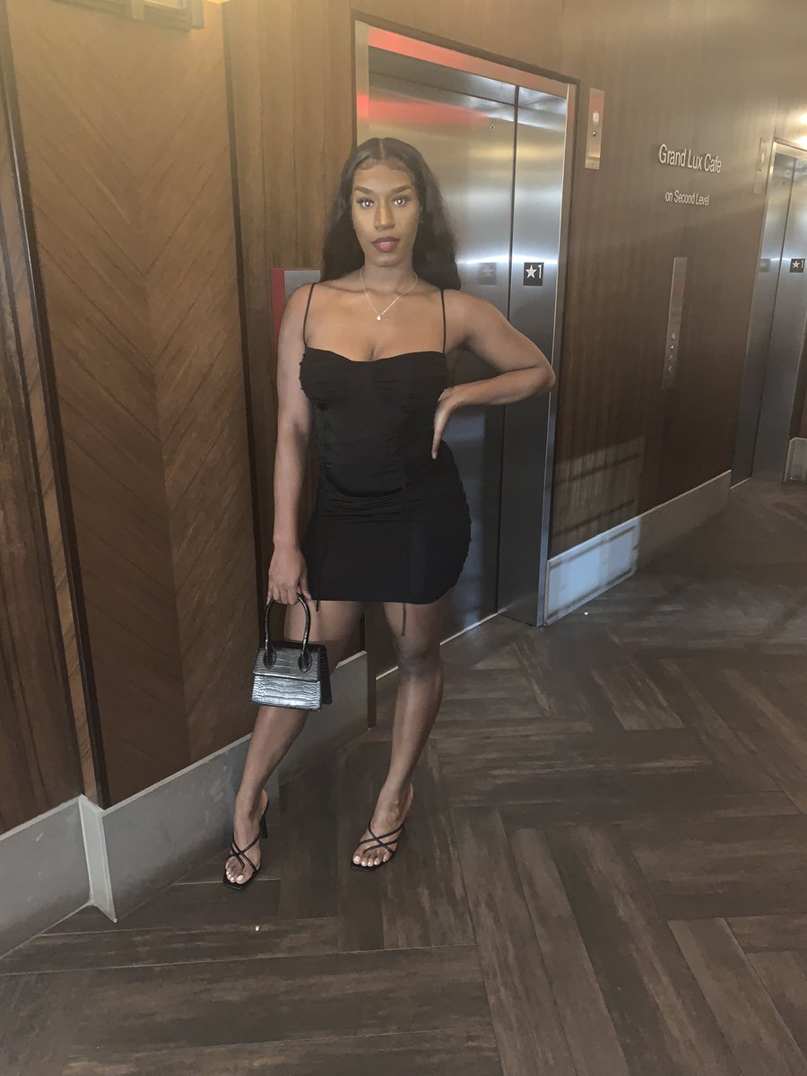 _MoreToAdore's tweet image. last night ❤️