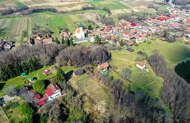 BorraBomber's tweet photo. Provincija iz zraka. #naivac #podravina https://t.co/QWpkYvFkKf