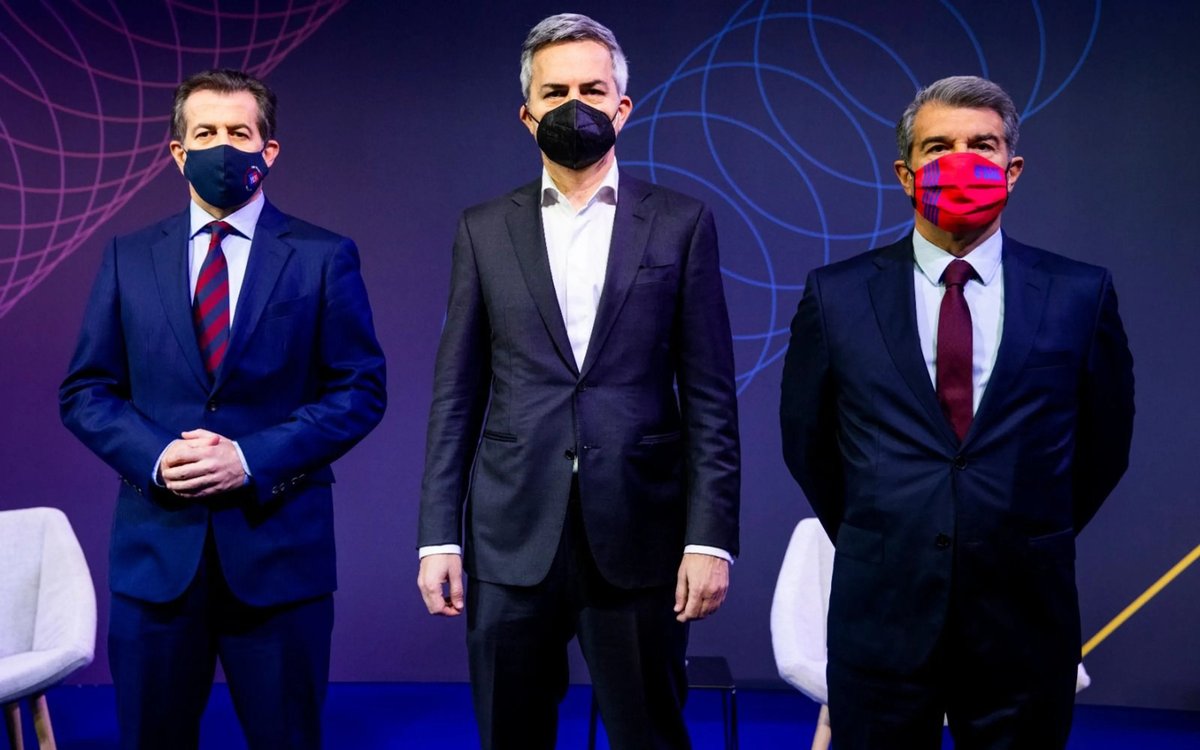 ⚡ El 41è Congrés Mundial de Penyes ha tractat el el futur del moviment i ha acollit el primer debat amb els tres candidats a la presidència del <a href="/FCBarcelona_cat/">FC Barcelona</a>: <a href="/estimemelbarca/">Estimem el Barça</a>, <a href="/FidelsalFCB/">Fidels al Barça</a> i <a href="/sialfutur/">Sí al Futur</a> 

📲 barca.link/WNkl50DLViQ

🔵🔴 #FemBarçaFemPenya #ForçaBarça