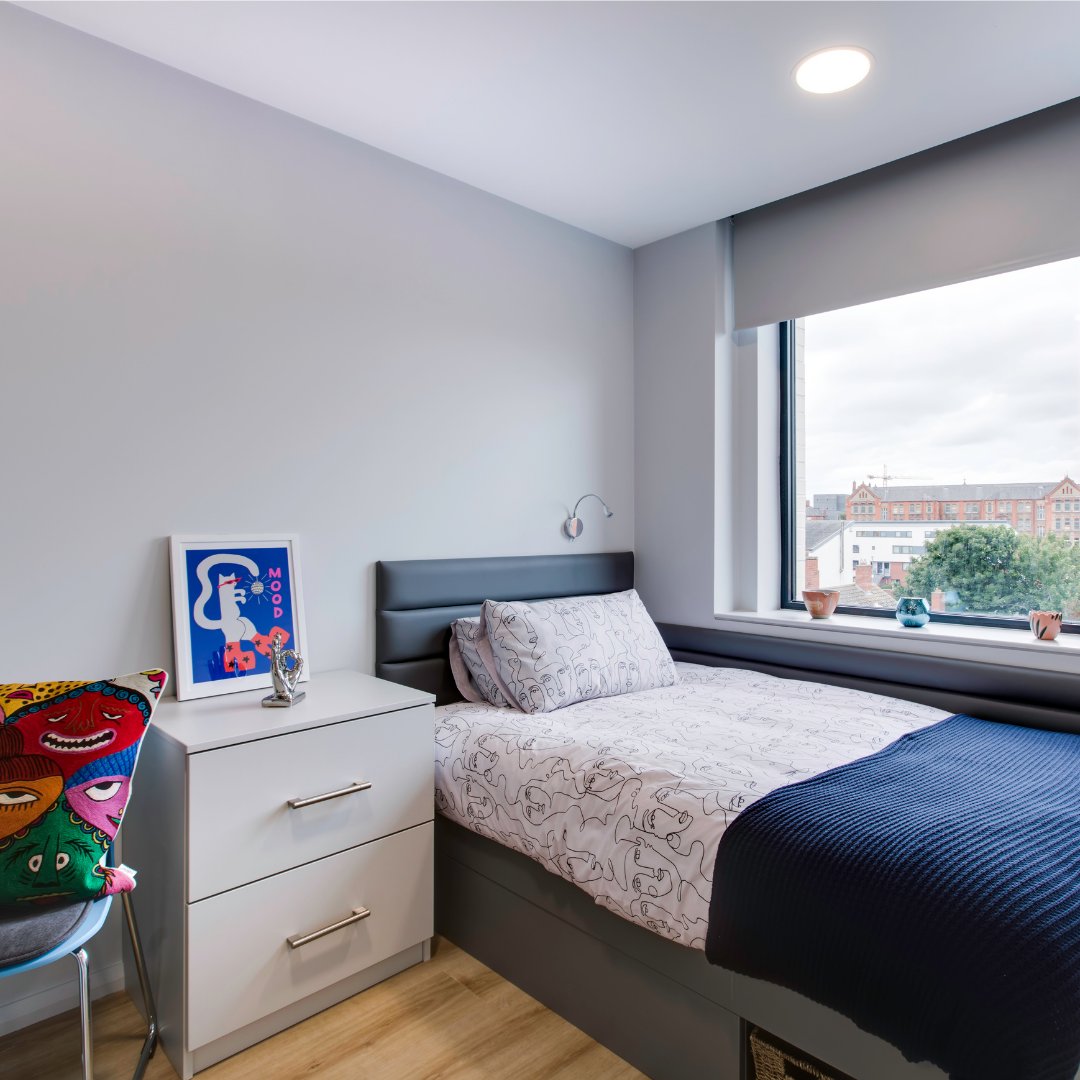Wake to a view 🪟

Only thing better than studying in #Dublin is living in it. 

📍 Classic En Suite, Kavanagh Court, Dublin

#student #college #studyinireland