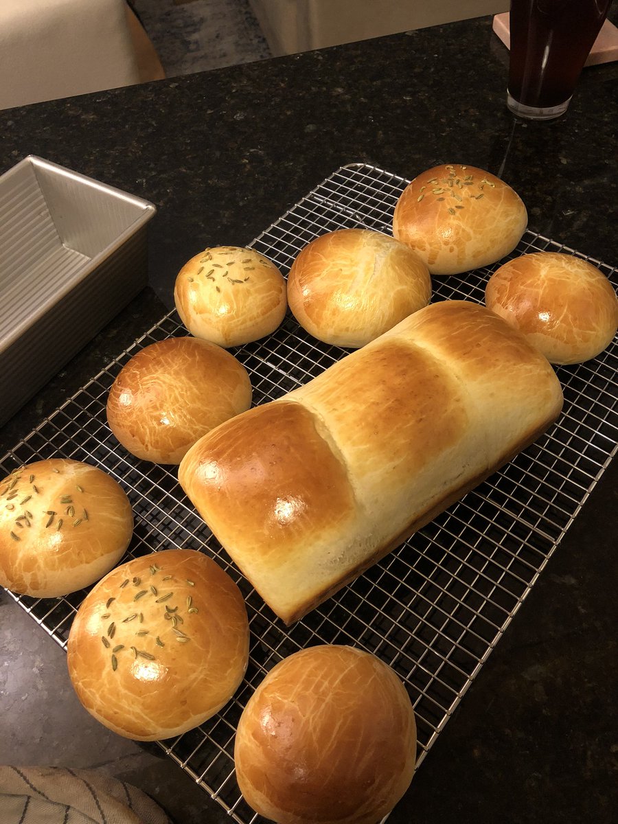 _oiti's tweet photo. Very proud of these 🍞 https://t.co/tWJYoLqigJ