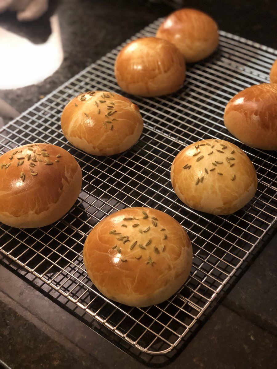 _oiti's tweet photo. Very proud of these 🍞 https://t.co/tWJYoLqigJ