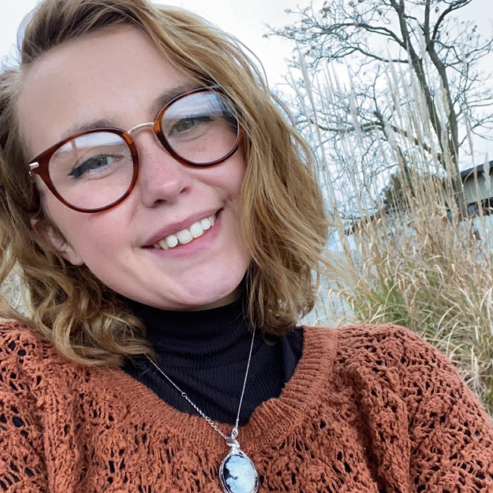 StateScec's tweet photo. Everyone meet our Membership Coordinator, Brianna Stasel! She is majoring in music education and we are so happy she joined SCEC! #GiveToBlueDay https://t.co/FtdDJoC9Wz