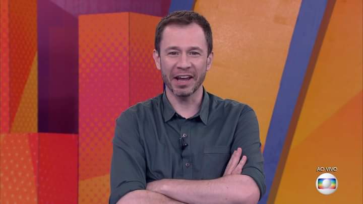 _queiroztais's tweet photo. "Tá vendo? Você chama a amiguinha de sonsa, depois fica aí morrendo de medo" KKKKKKKKKKKKKKKKK ô Tiago #BBB211 #tiagoleifert https://t.co/3oYyUssatN