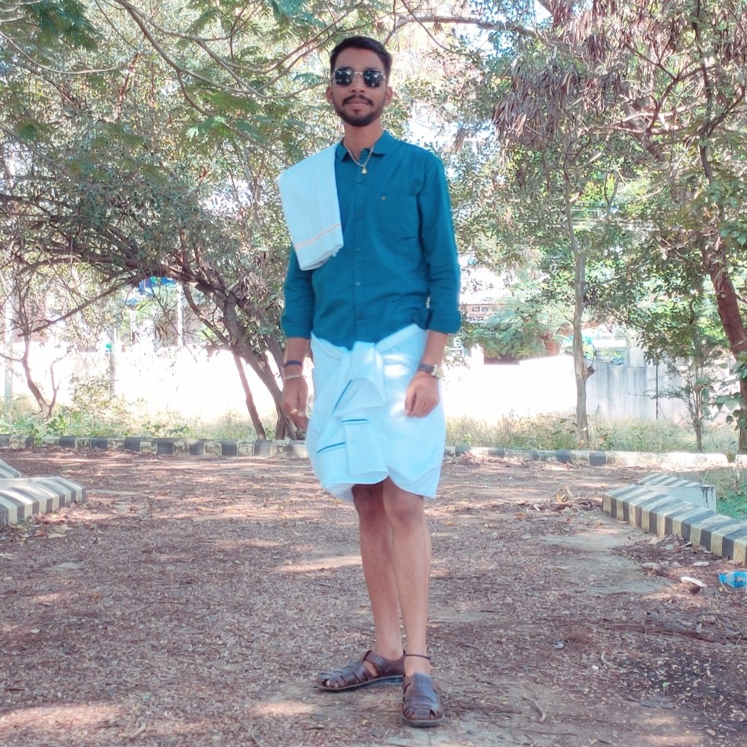 VENKATESHTK9's tweet photo. #NewProfilePic https://t.co/CQ70K4HC6T